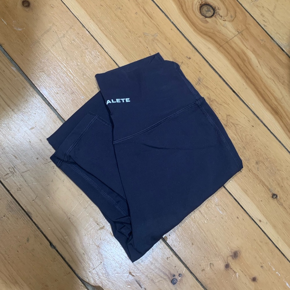 Alphalete leggings dark grey worn once